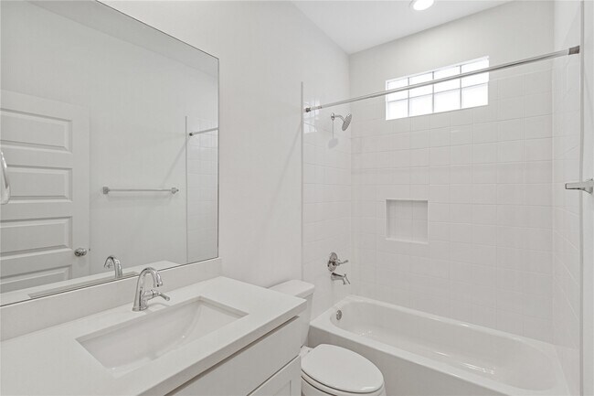 Building Photo - 7702 Westside Villas Ln