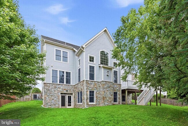 Building Photo - 1751 Tysons Crest Ln