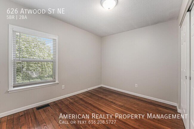 Building Photo - 626 Atwood St NE