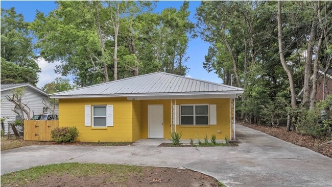 Building Photo - 1544 Orange Grove Rd