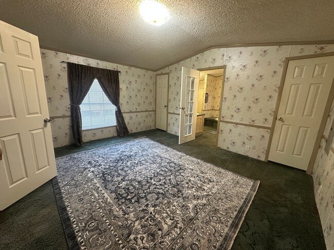 Building Photo - Now Available For Rent!