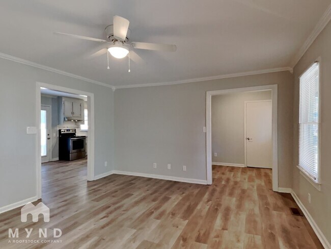 Building Photo - 5720 Raynor Rd