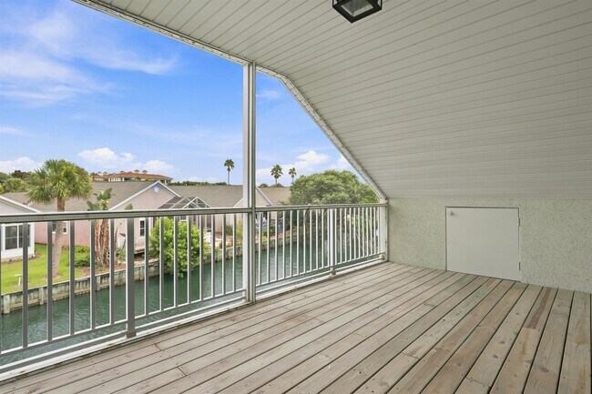 Building Photo - 233 Kingston Dr