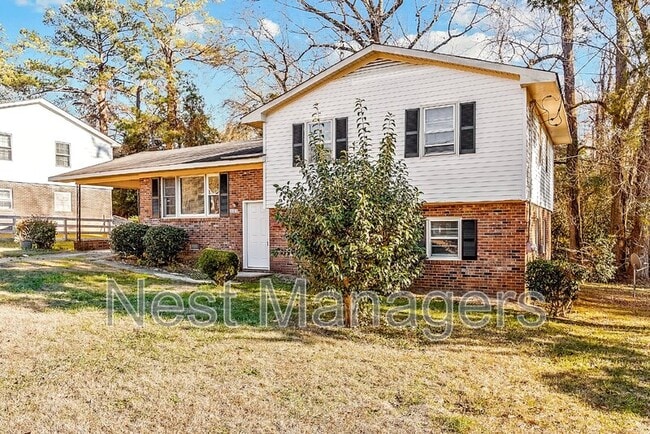 Building Photo - 1089 Essex Pl