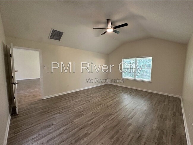 Building Photo - 533 Alice Cove Ct