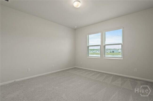 Building Photo - 251 Shade Tree Dr