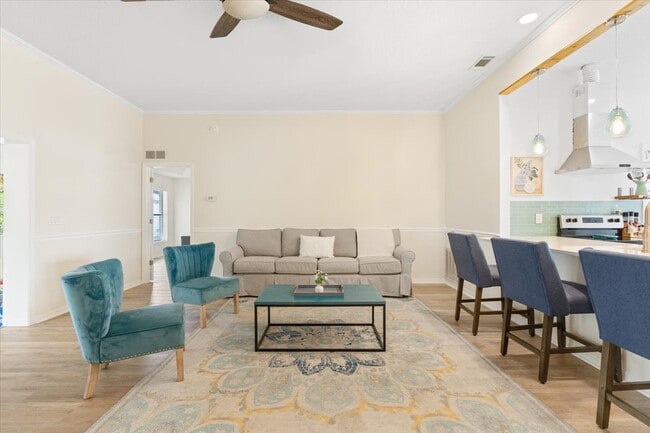 Building Photo - 131 Barrier Isle Dr