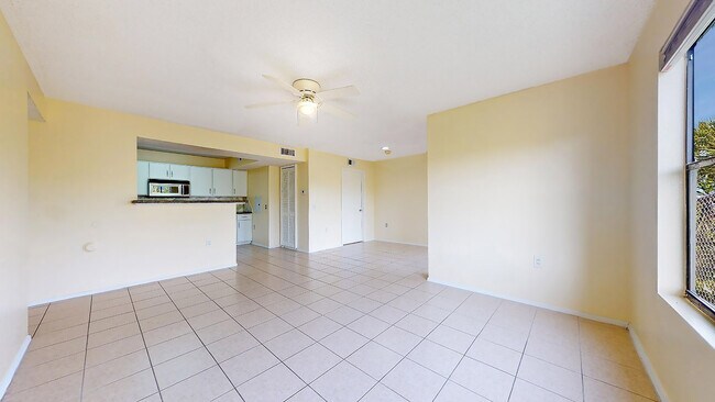 Building Photo - 15077 SW 103rd Ter