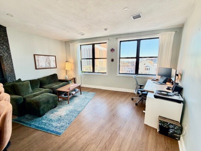 Building Photo - 173 North St