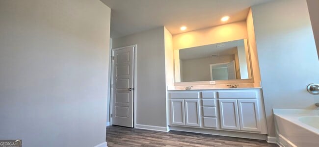 Building Photo - 89 Sepia Oak Dr