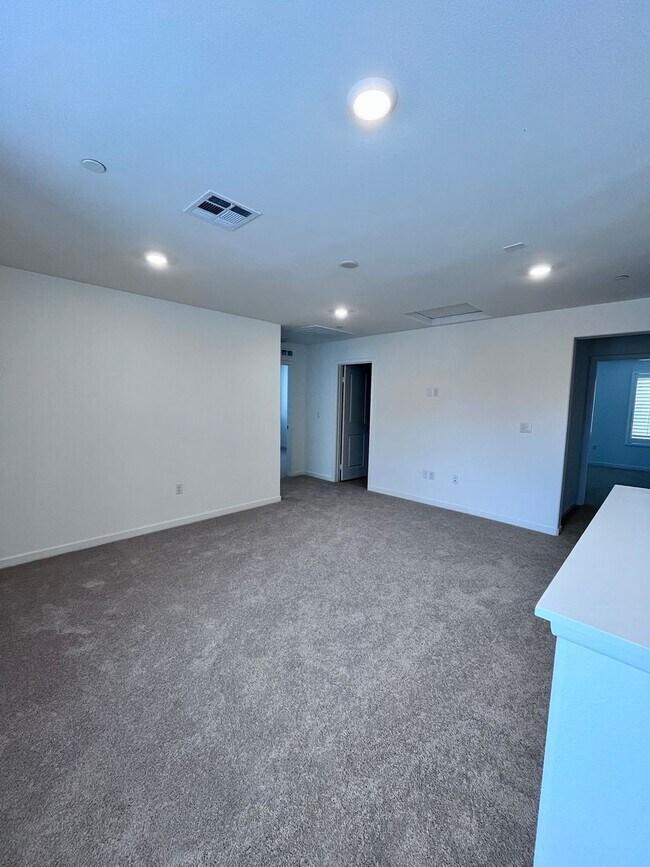 Building Photo - ***NEW BUILD IN LOMA LINDA***