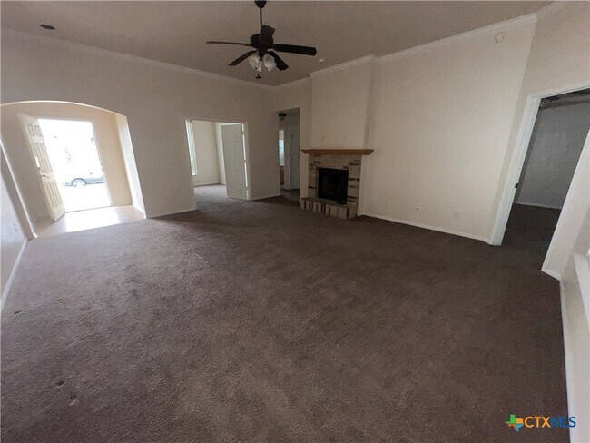 Building Photo - 700 Aries Ave