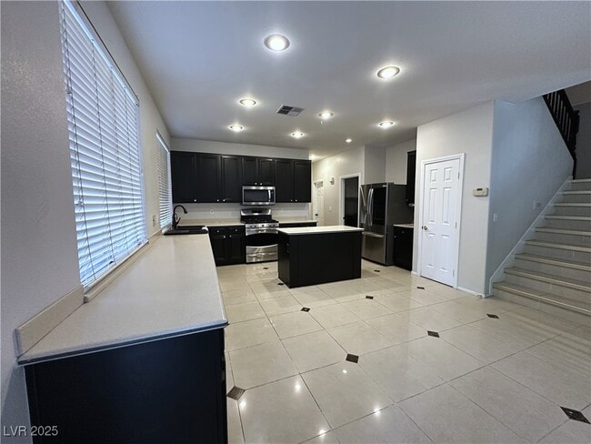 Building Photo - 2566 Golden Bay Ct