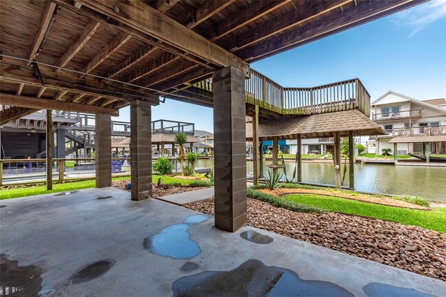 Building Photo - 70 Tarpon St