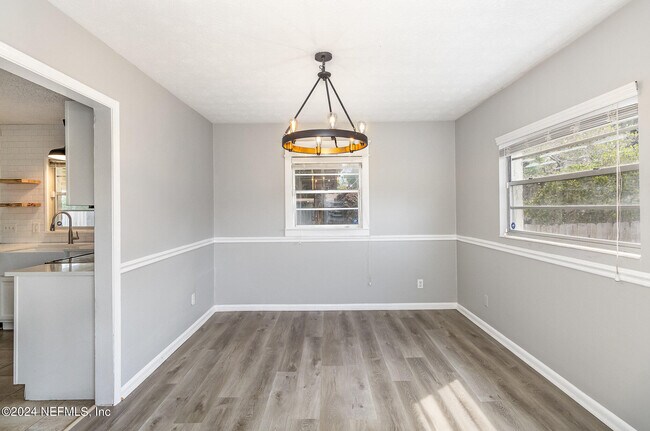 Building Photo - 2867 Holly Bay Rd