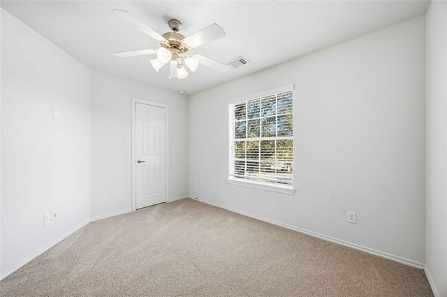 Building Photo - 3205 Victorian Manor Ln