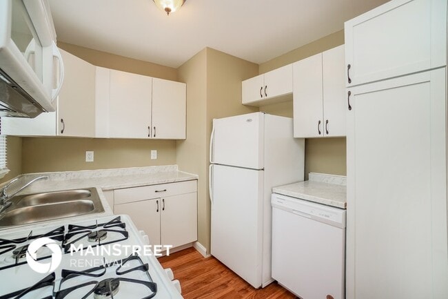 Building Photo - 2231 Dartmouth Ave