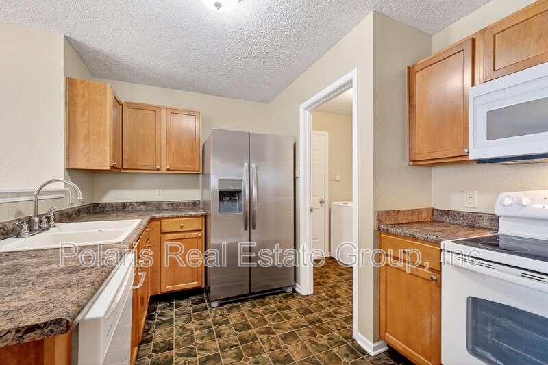 Building Photo - 12830 Freedom Dr