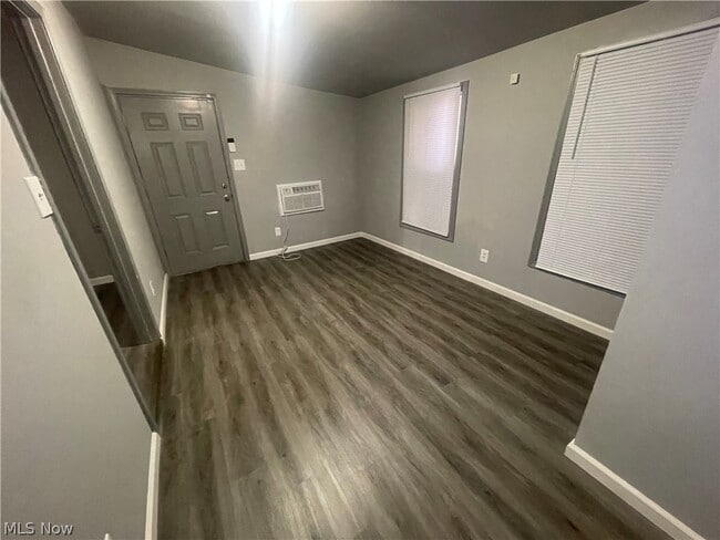 Building Photo - 12007 Beulah Ave