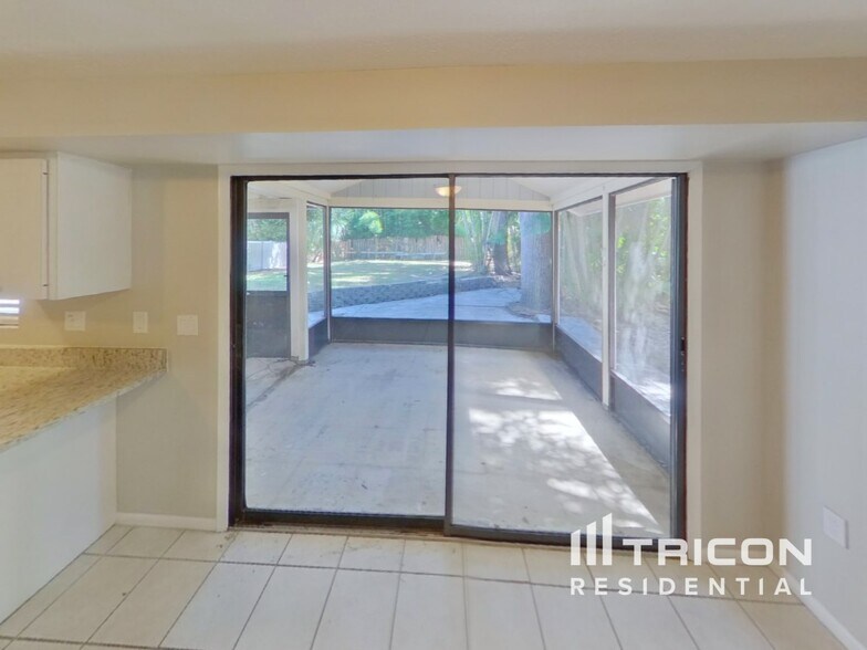 Building Photo - 4335 Olive Ave