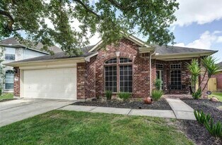 Building Photo - 3527 Pine Valley Dr