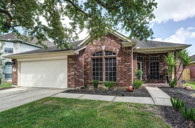 Building Photo - 3527 Pine Valley Dr