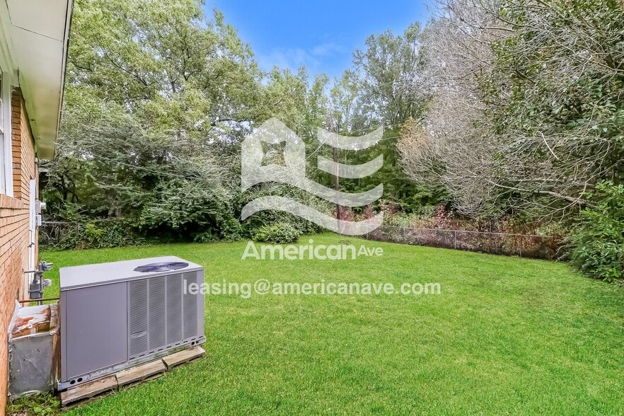 Building Photo - 36 Shady Ln