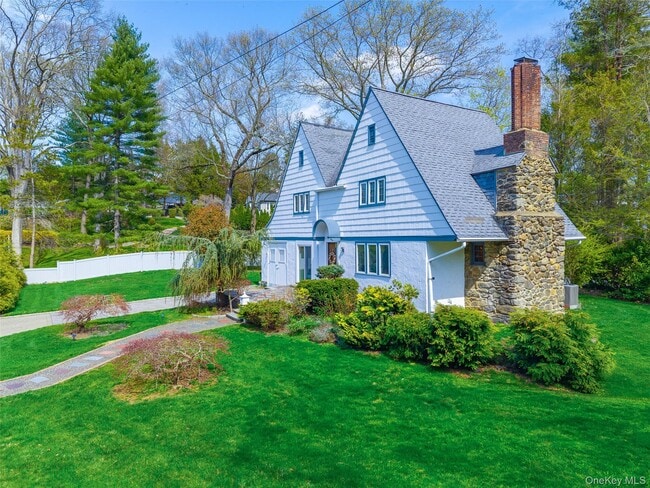 Building Photo - 166 Valley Stream Rd E