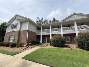 Building Photo - 2205 Locksley Woods Dr