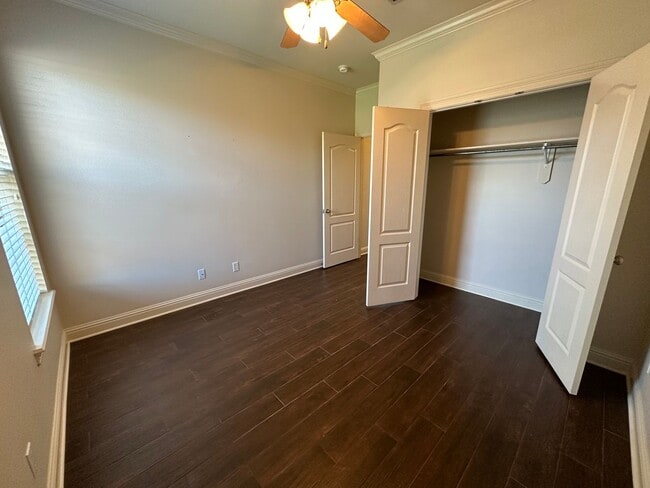 Building Photo - Gorgeous 3 Bedroom Home in North Bossier