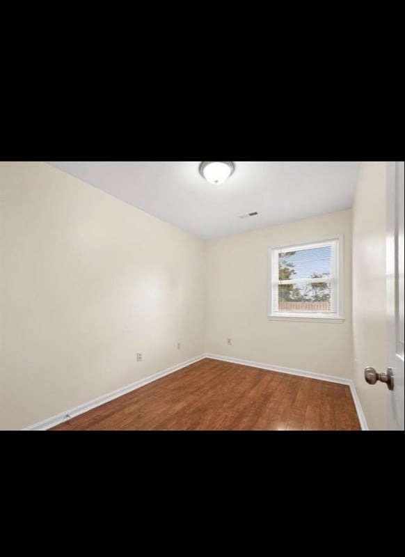 Building Photo - 1004 Belle Dr