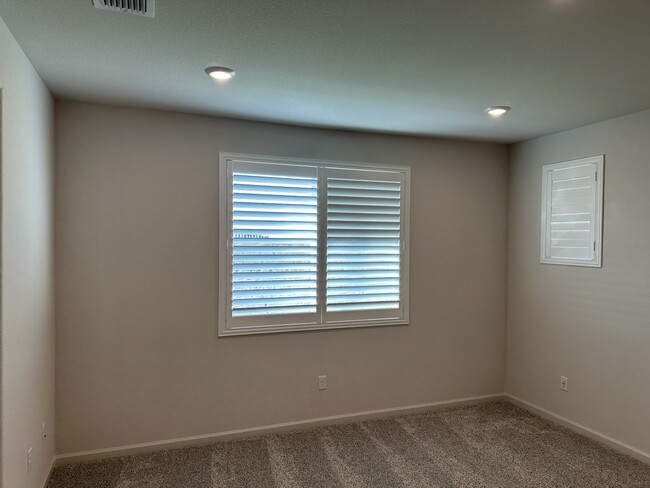 Building Photo - 7042 Mauna Loa Wy