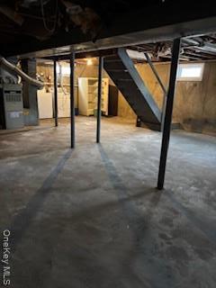 Building Photo - 73 Peconic St