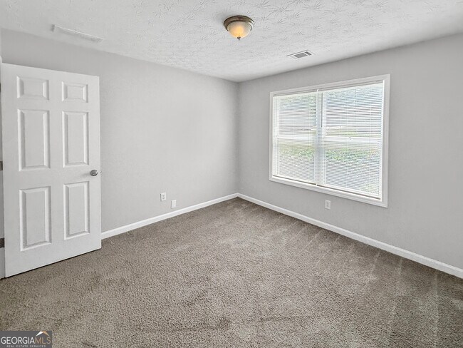 Building Photo - 9108 S Sterling Lakes Dr