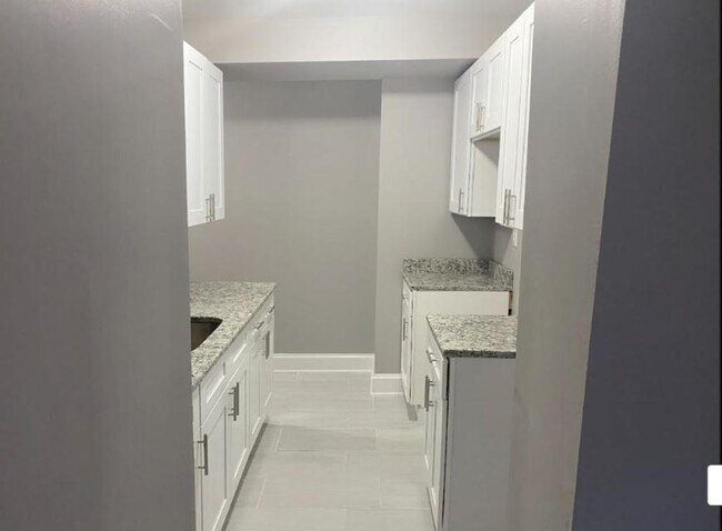 Building Photo - 2 bedroom in Chicago IL 60619