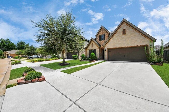 Building Photo - 6022 Daggerwing Wy
