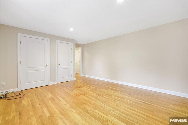 Building Photo - 56 Woodward Ave