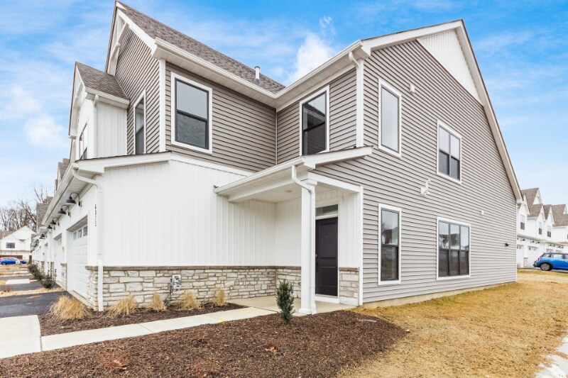 Building Photo - 6073 Miranda Ln