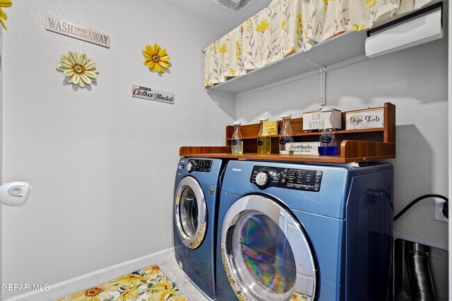 Building Photo - 6024 Hidden Psge Ave