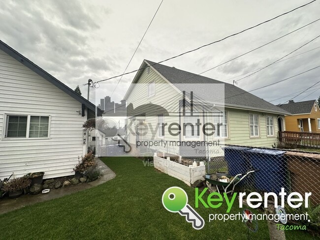 Building Photo - 5210 S K St