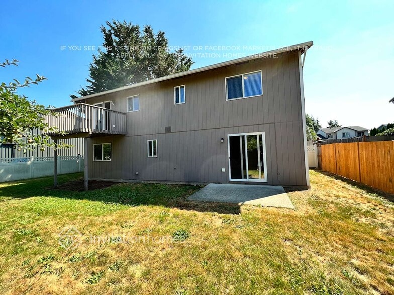 Building Photo - 6316 56th Dr NE