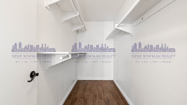 Building Photo - Beautiful 3 Bedroom / 2 Bathroom Home with Yard & 2-Car Garage – Conveniently Located in Paradise...