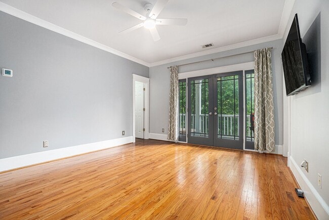 Building Photo - Charleston-Style East Atlanta Entertainer'...