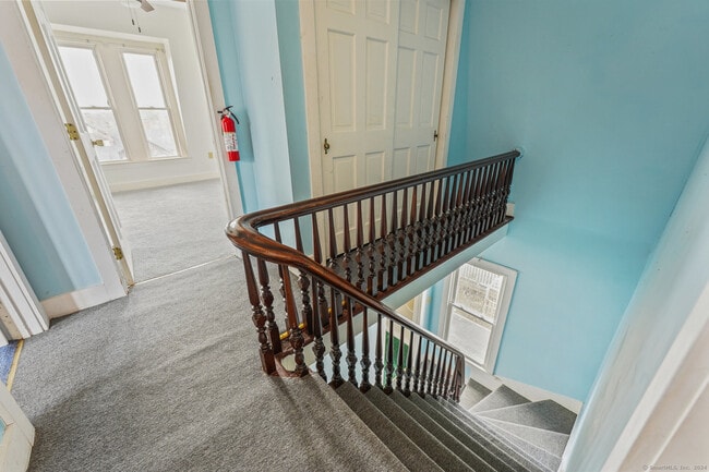 Building Photo - 34 Spring St