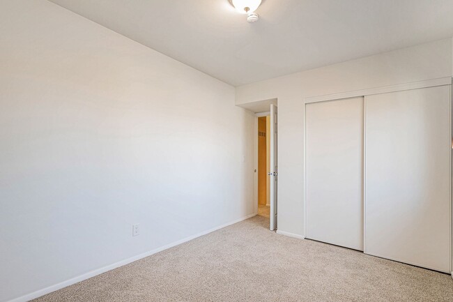 Building Photo - 9574 E Kansas Cir