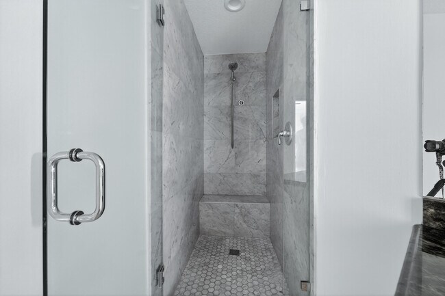 Building Photo - 11015 Legacy Ln