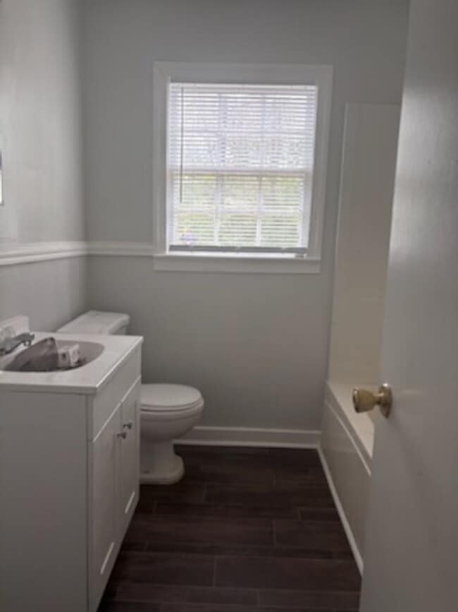 Building Photo - 196 N Sunset Terrace