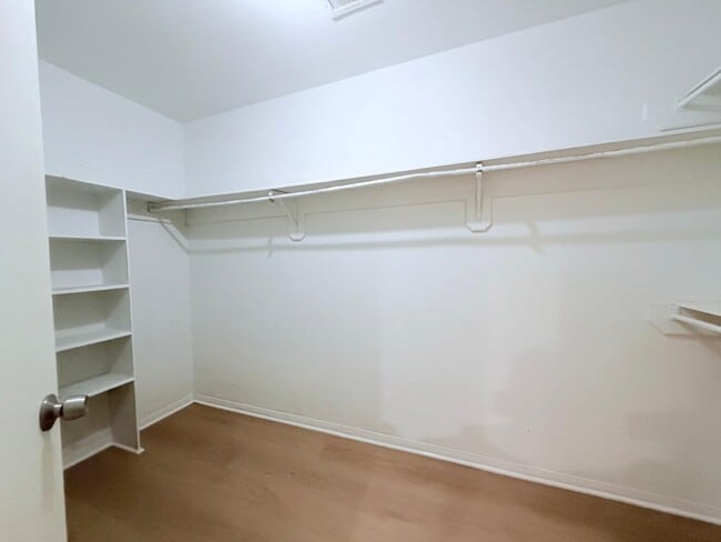 Building Photo - 7110 Yardley Dr