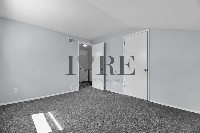 Building Photo - 1303 Barnett Rd
