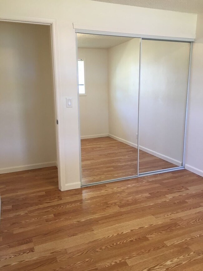 Building Photo - frna02